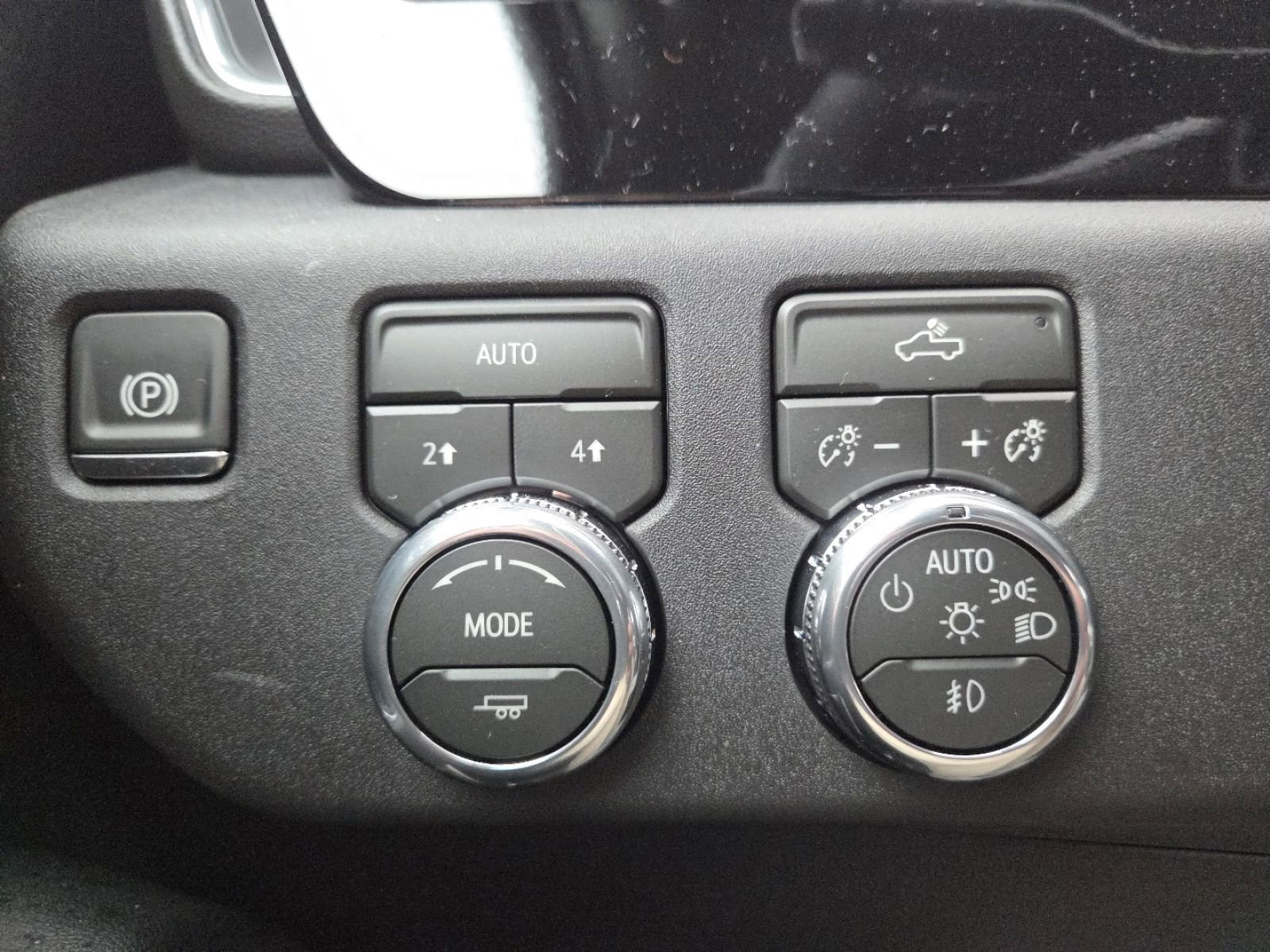 New 2026 GMC Sierra 1500 Elevation image 6