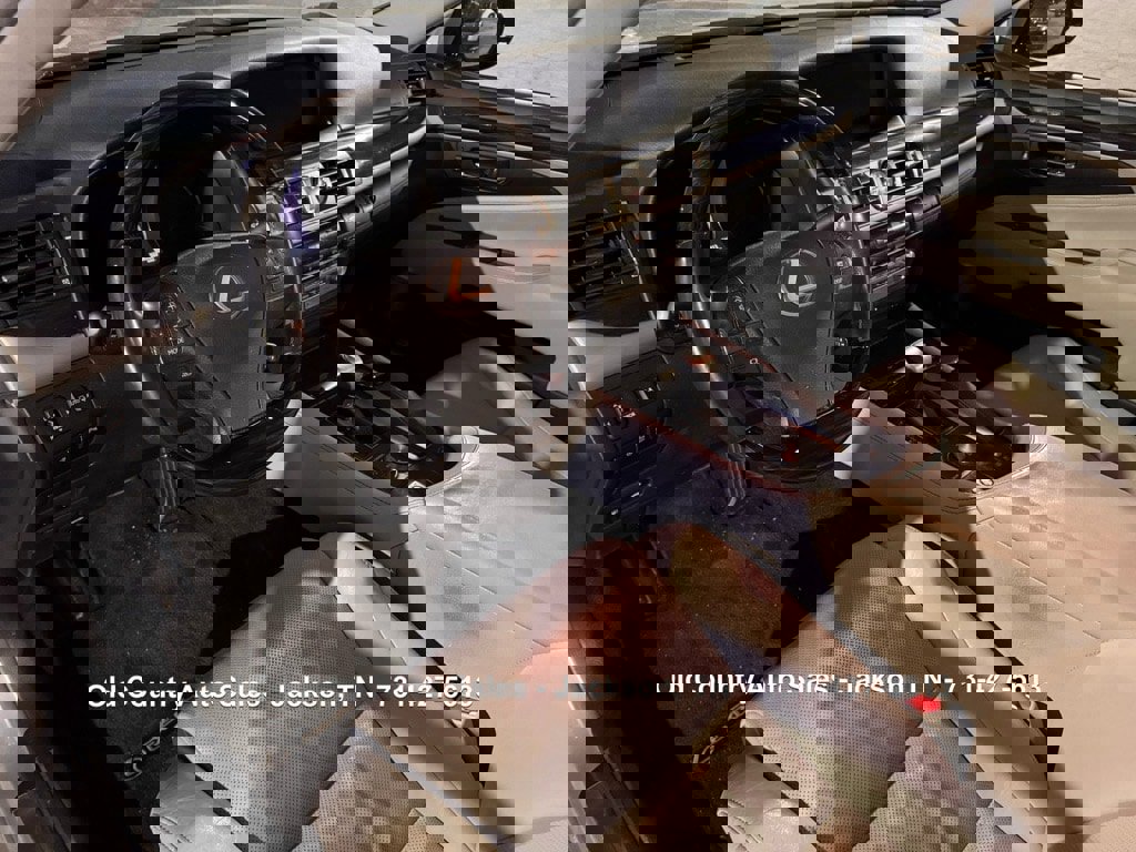 Used 2014 Lexus LS 460 image 20