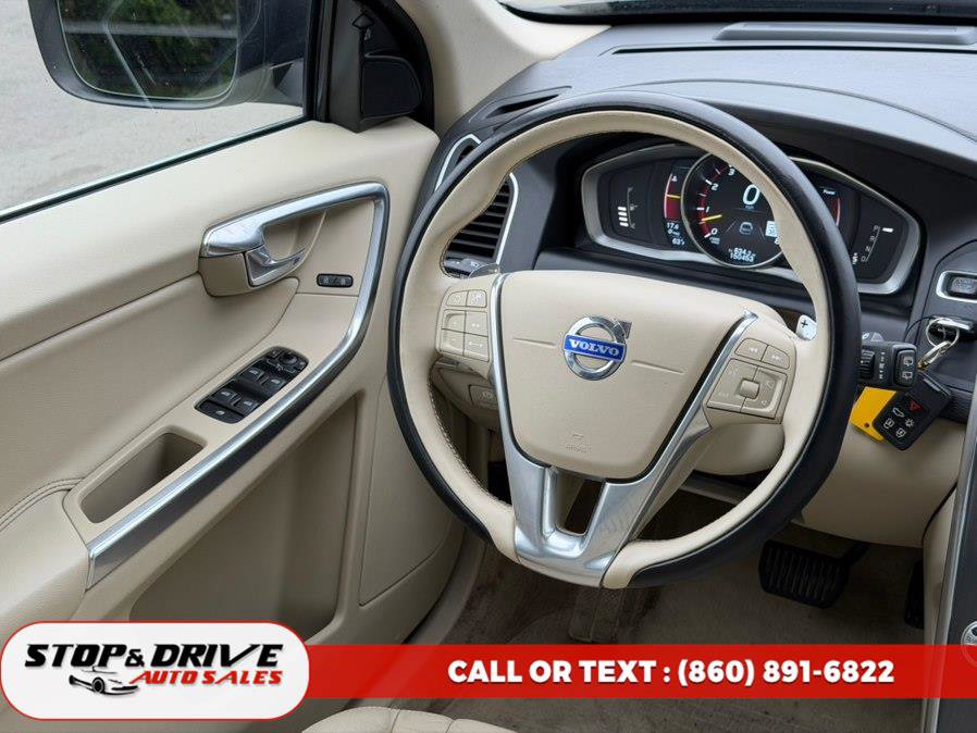 Used 2015 Volvo XC60 T6 Platinum w/ Climate Package AWD/4WD image 13
