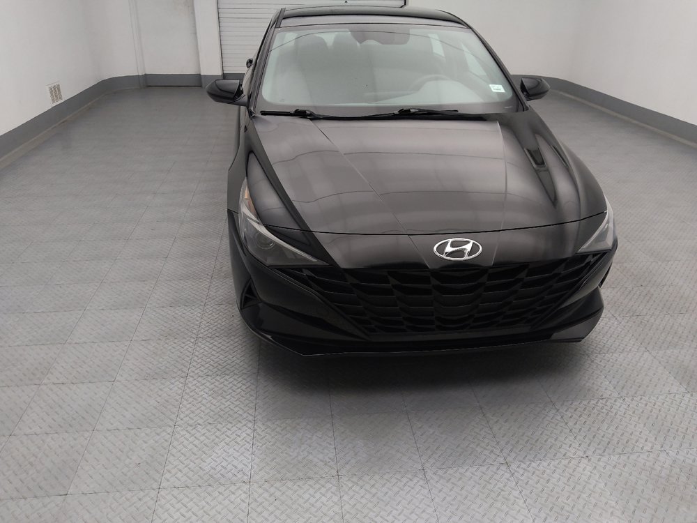 Used 2023 Hyundai Elantra SE FWD image 14