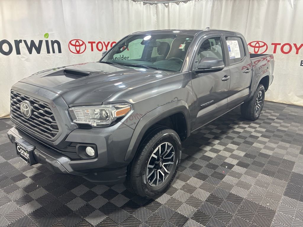Used 2022 Toyota Tacoma TRD Sport w/ Technology Package image 3