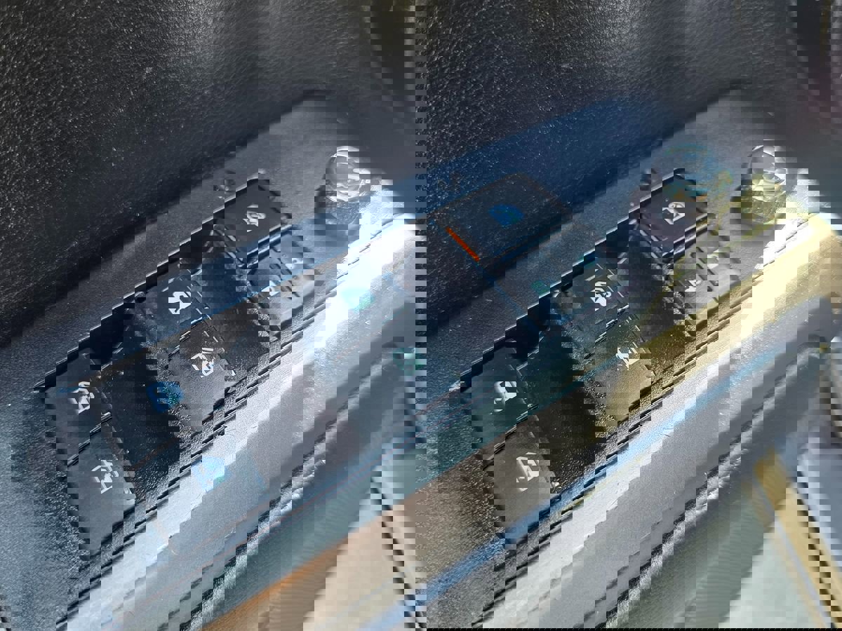 Used 2018 Toyota Tacoma SR5 image 24