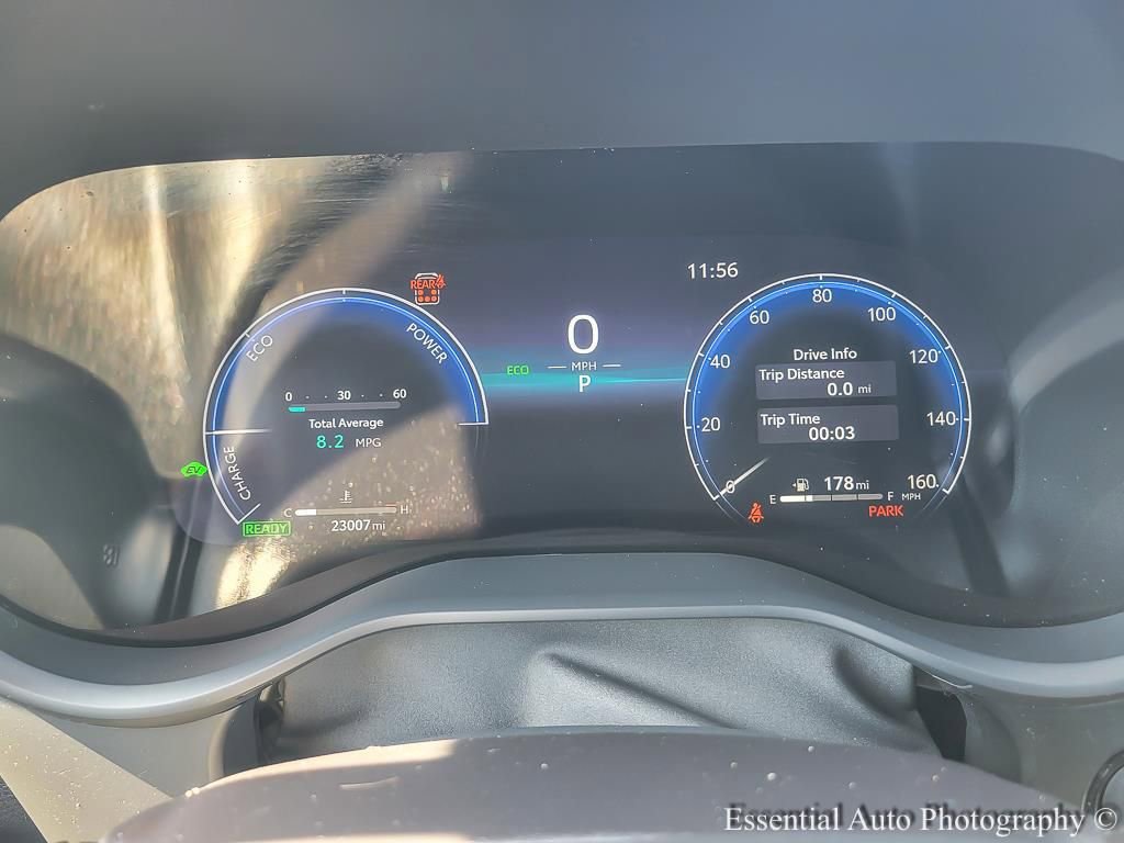 Used 2025 Toyota Sienna XLE Woodland Edition image 14