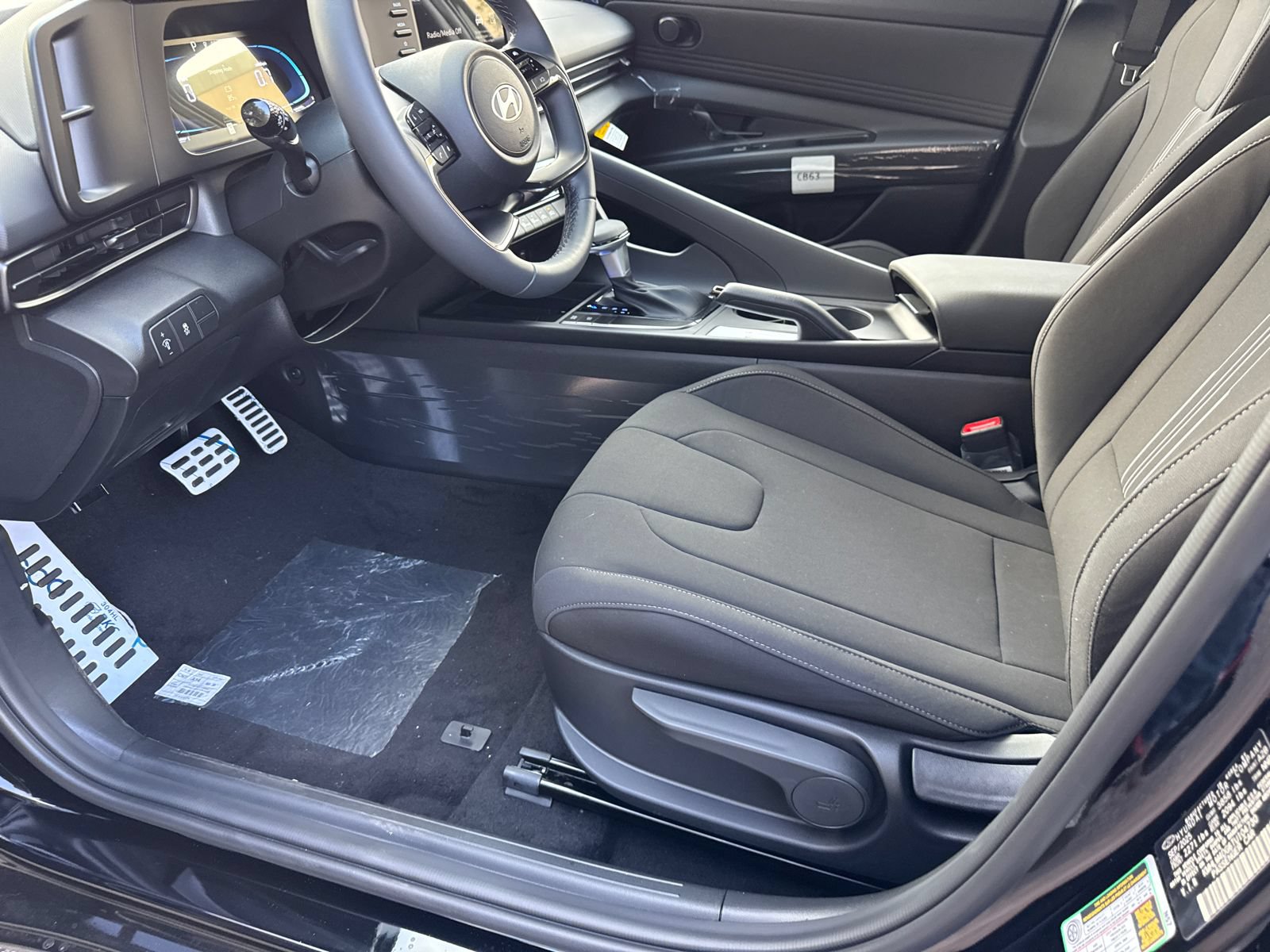 New 2026 Hyundai Elantra SEL Sport FWD image 10