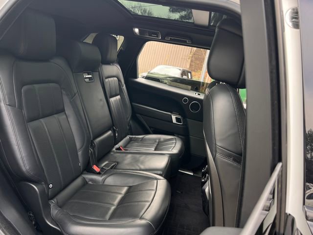 Used 2020 Land Rover Range Rover Sport HSE Dynamic image 34