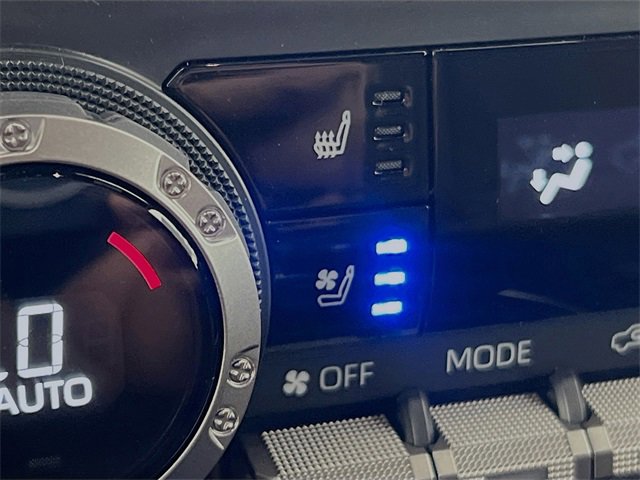 New 2025 Toyota Tacoma Limited image 9