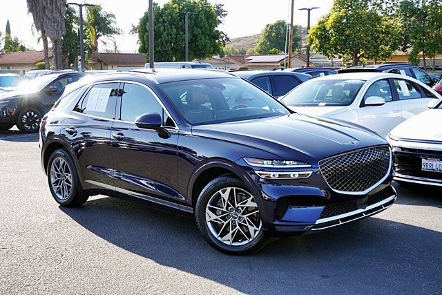 Used 2024 Genesis GV70 2.5T w/ Advanced Package AWD/4WD image 3