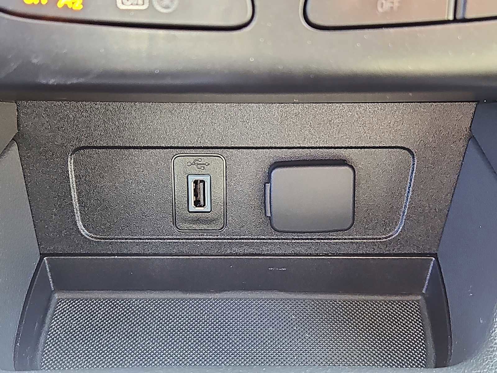 Used 2018 Ford Escape SEL AWD/4WD image 19