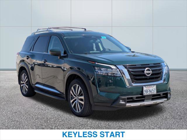 Used 2022 Nissan Pathfinder Platinum w/ Cargo Package FWD image 4