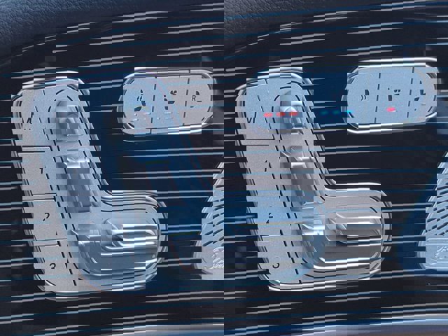 Used 2024 Mercedes-Benz GLE 350 4MATIC image 24