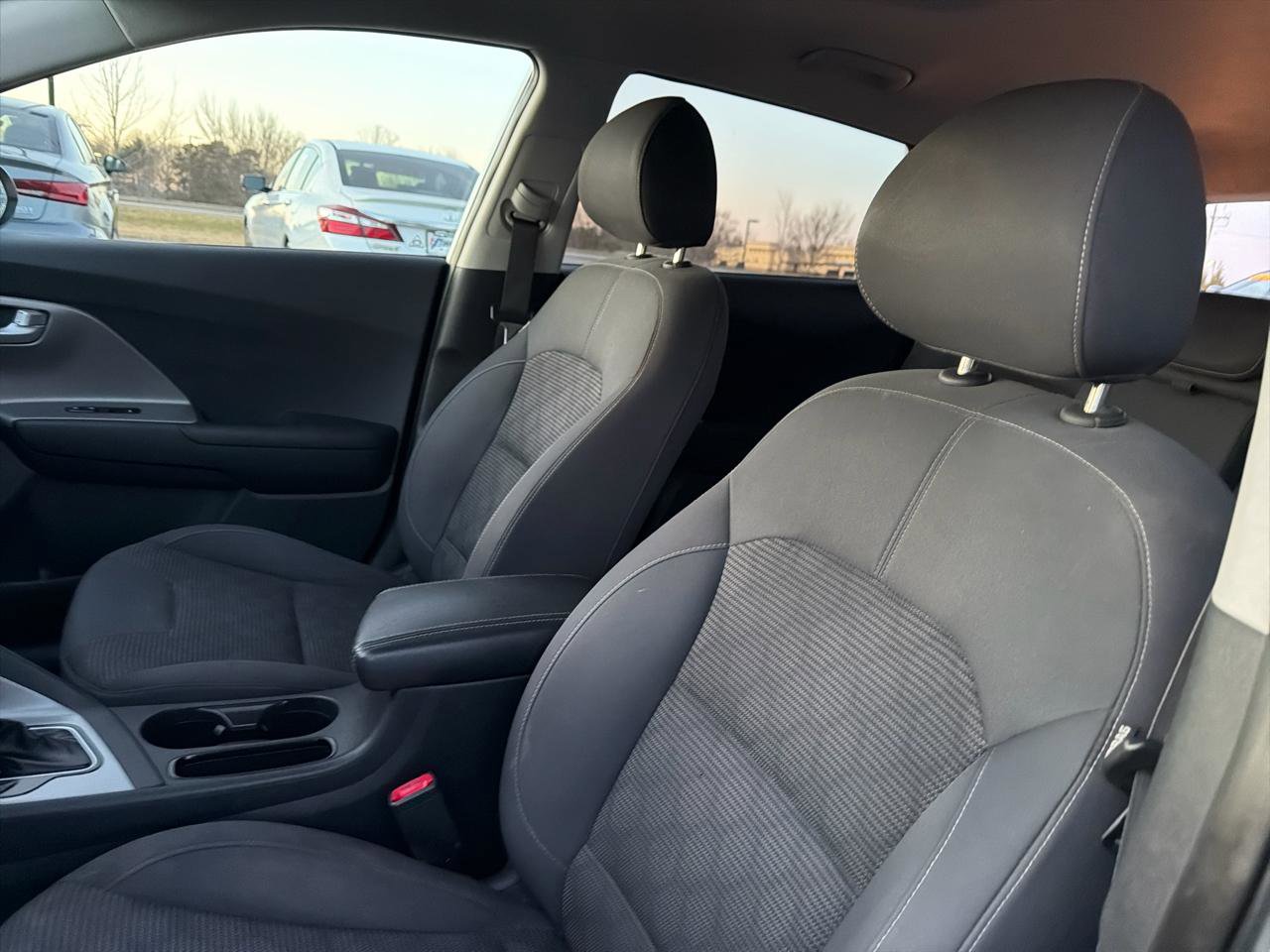 Used 2019 Kia Niro LX image 13