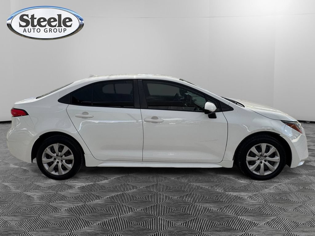 Used 2021 Toyota Corolla LE FWD image 6