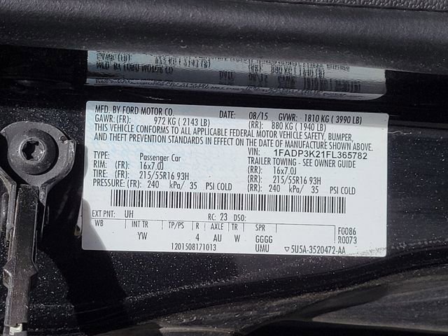 Used 2015 Ford Focus SE FWD image 17