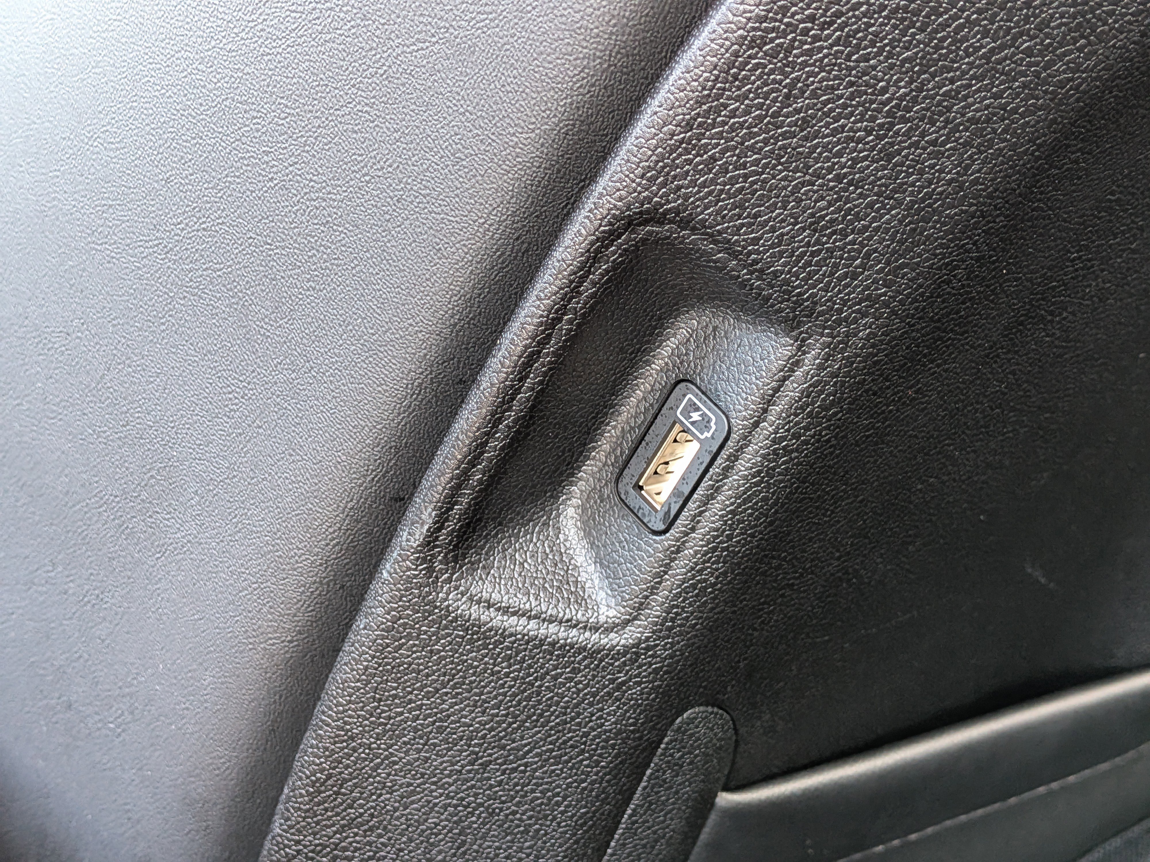 Used 2023 Kia Sorento SX image 20