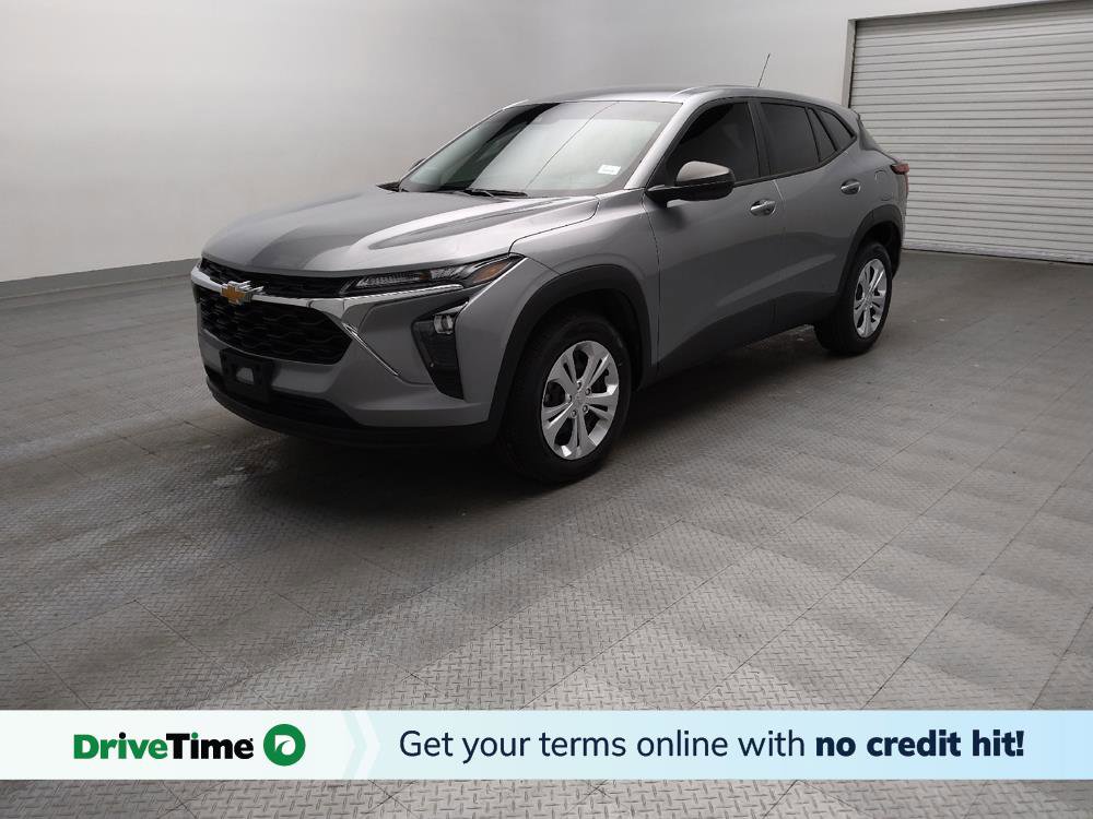 Used 2025 Chevrolet Trax LS w/ Driver Confidence Package