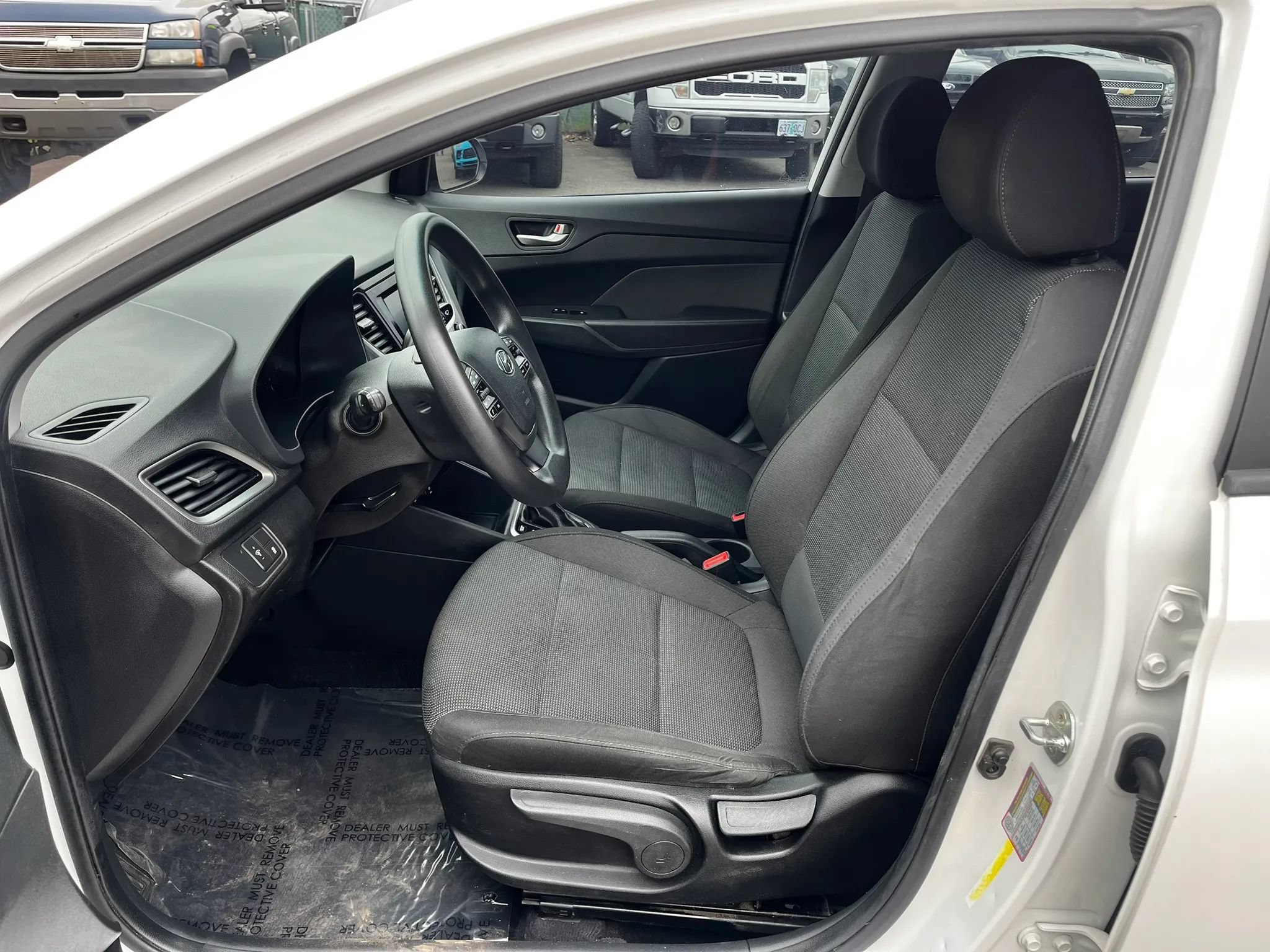 Used 2018 Hyundai Accent SE FWD image 9