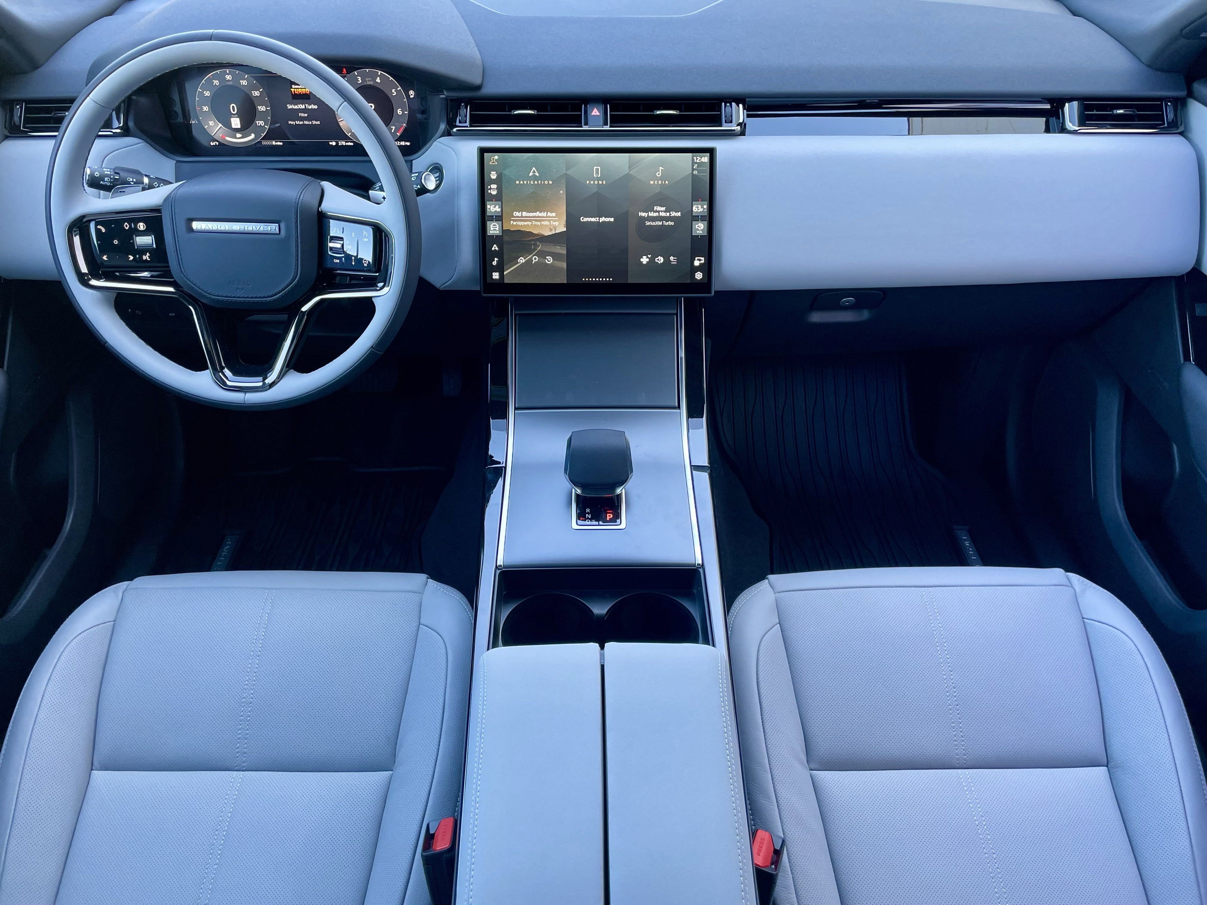 New 2026 Land Rover Range Rover Velar Dynamic SE image 16