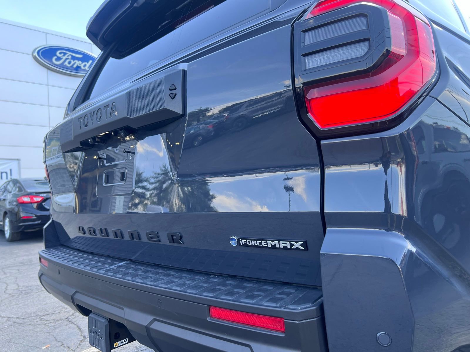 Used 2025 Toyota 4Runner TRD Off-Road Premium w/ Tow Technology Package AWD/4WD image 17