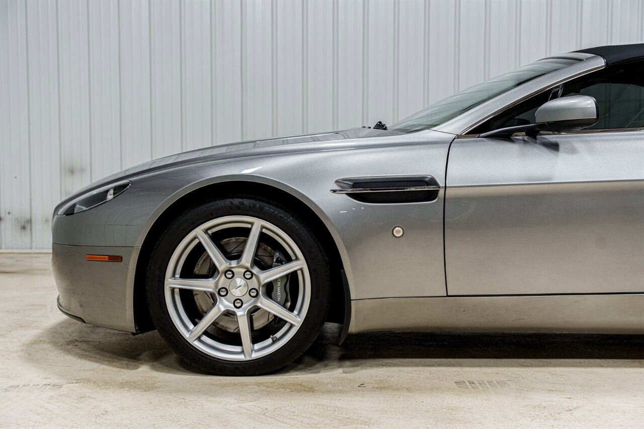 Used 2008 Aston Martin V8 Vantage Roadster image 3