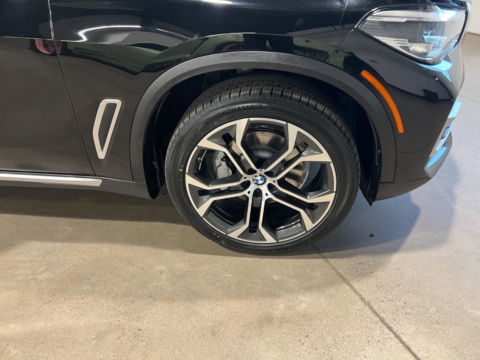 Used 2019 BMW X5 xDrive40i w/ Premium Package 2 AWD/4WD image 45