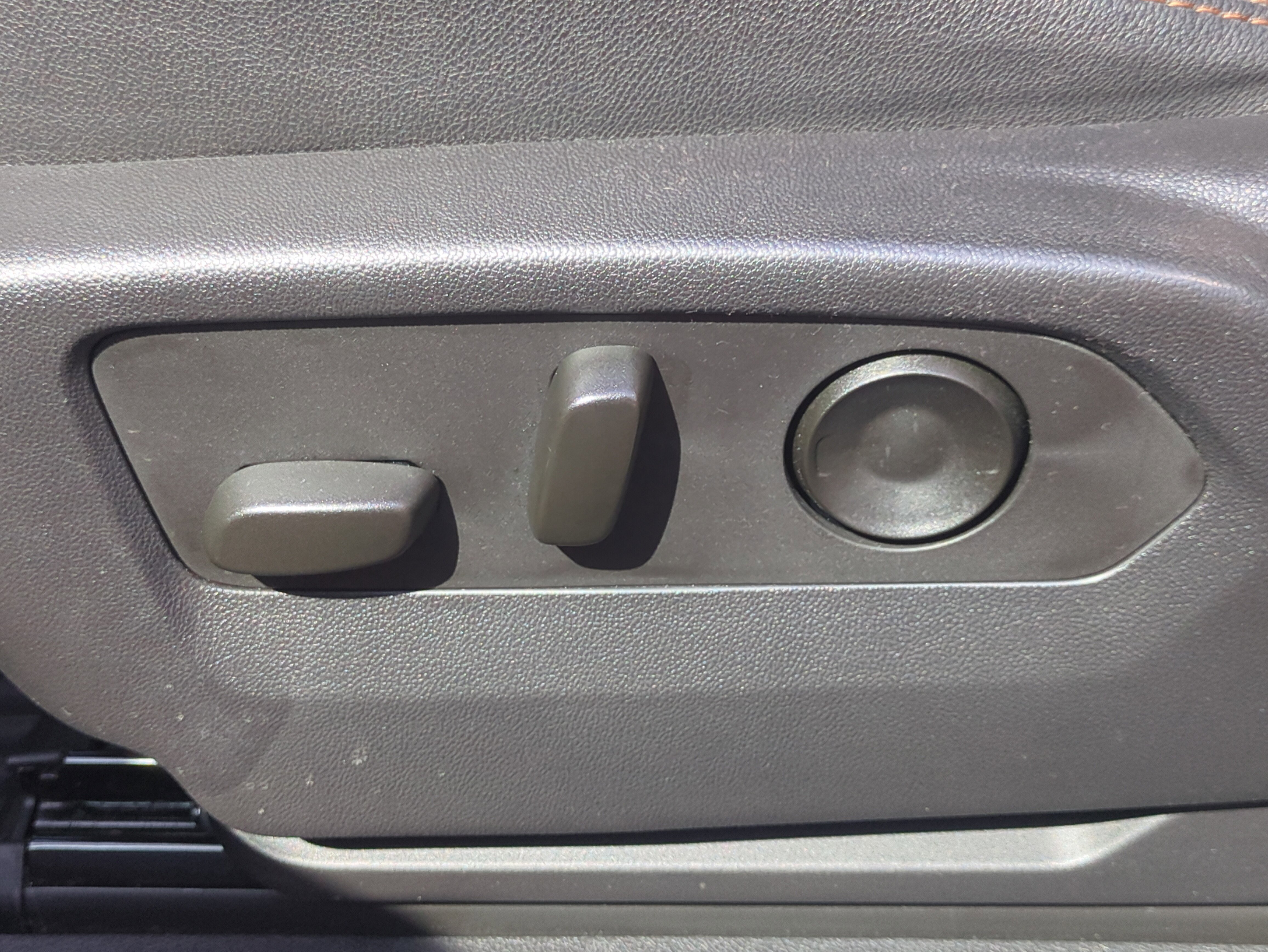 Used 2023 GMC Sierra 1500 AT4 image 20