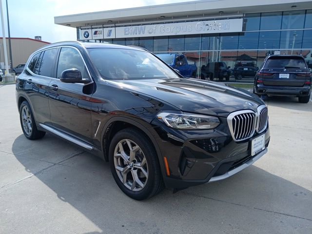 Used 2022 BMW X3 xDrive30i w/ Premium Package 2