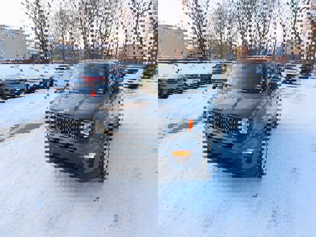 Used 2023 Jeep Renegade Latitude image 1