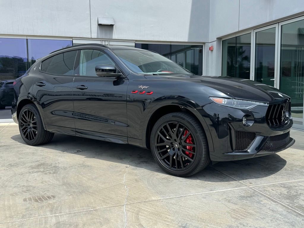 Used 2023 Maserati Levante Trofeo AWD/4WD image 1