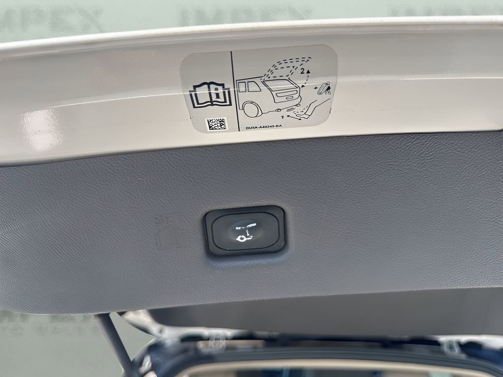 Used 2019 Lincoln Nautilus Select FWD image 28