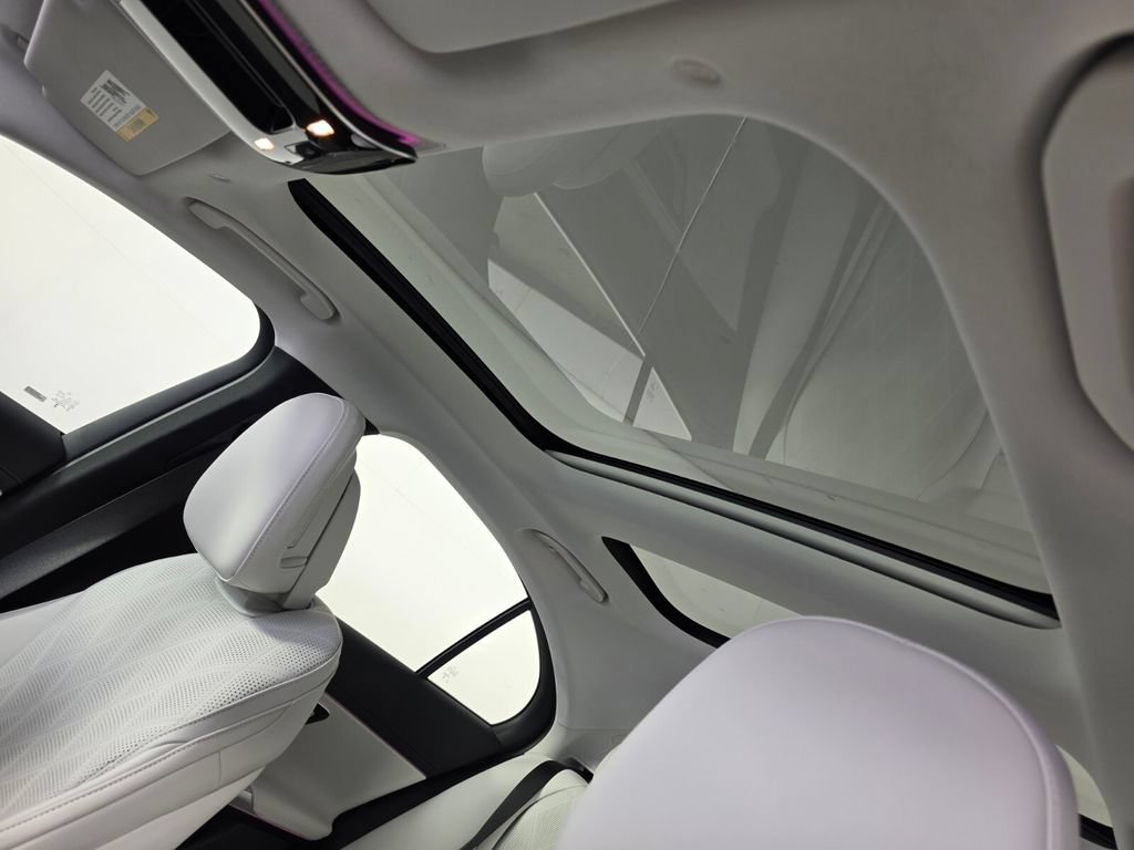 Certified 2025 Mercedes-Benz E 450 4MATIC Sedan image 12