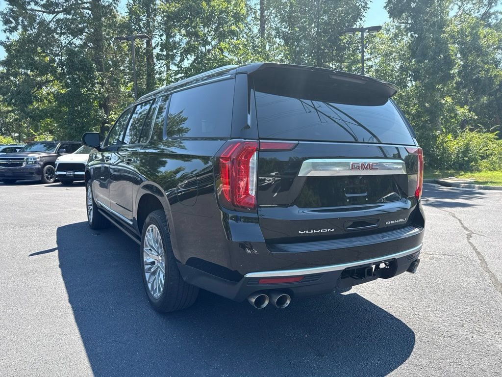 Used 2024 GMC Yukon XL Denali w/ Advanced Technology Package AWD/4WD image 7