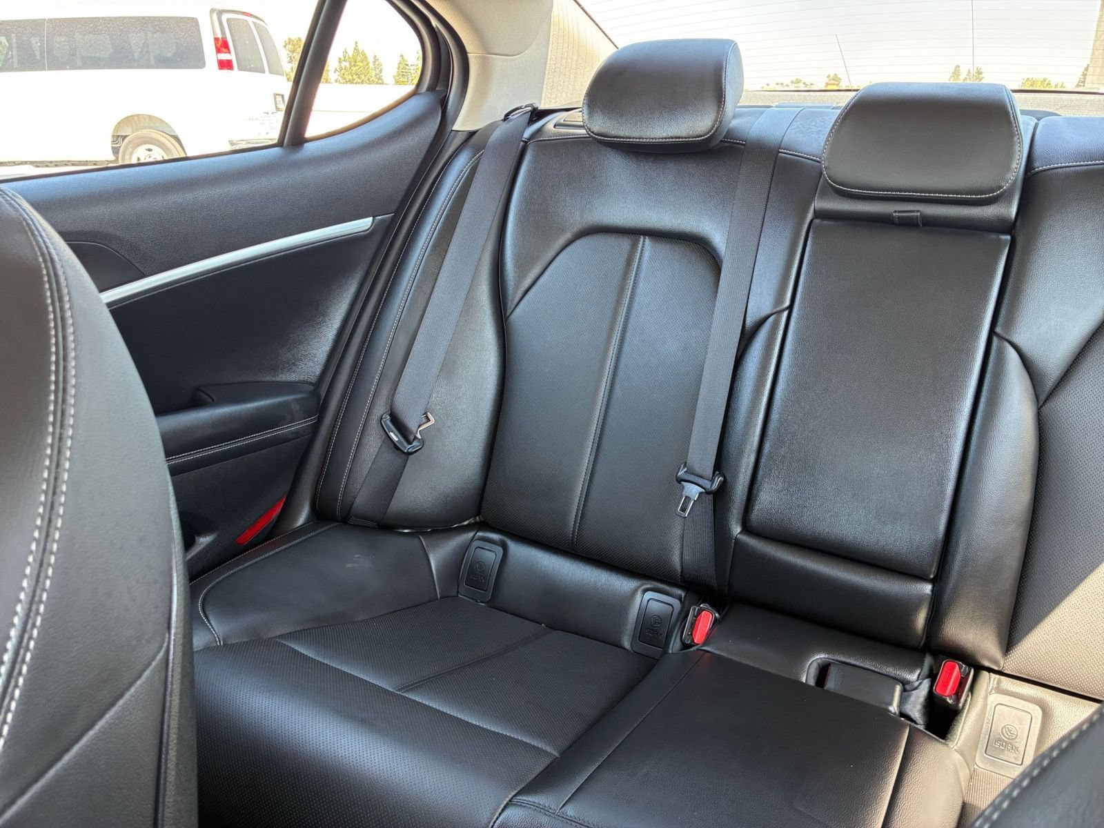 Used 2026 Genesis G70 2.5T RWD image 40