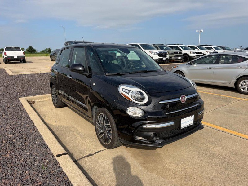 Used 2018 FIAT 500L Pop w/ Popular Equipment Group FWD image 2