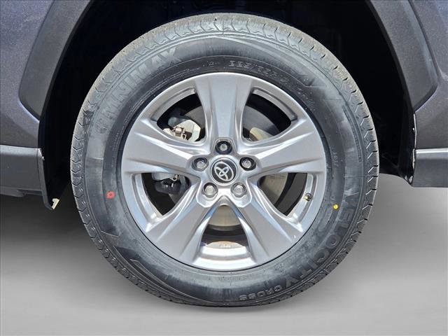 Used 2025 Toyota RAV4 XLE image 23