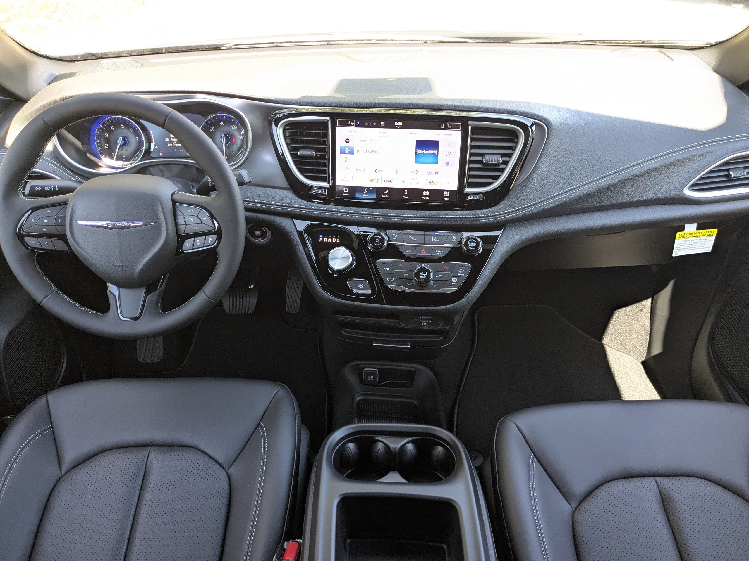 New 2026 Chrysler Pacifica Select FWD image 14