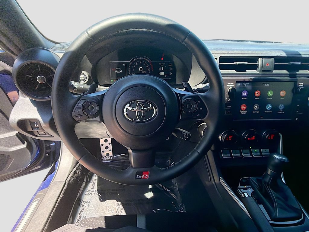 Used 2025 Toyota GR86 Premium w/ ALL Weather Mat Package (TMS) RWD image 11
