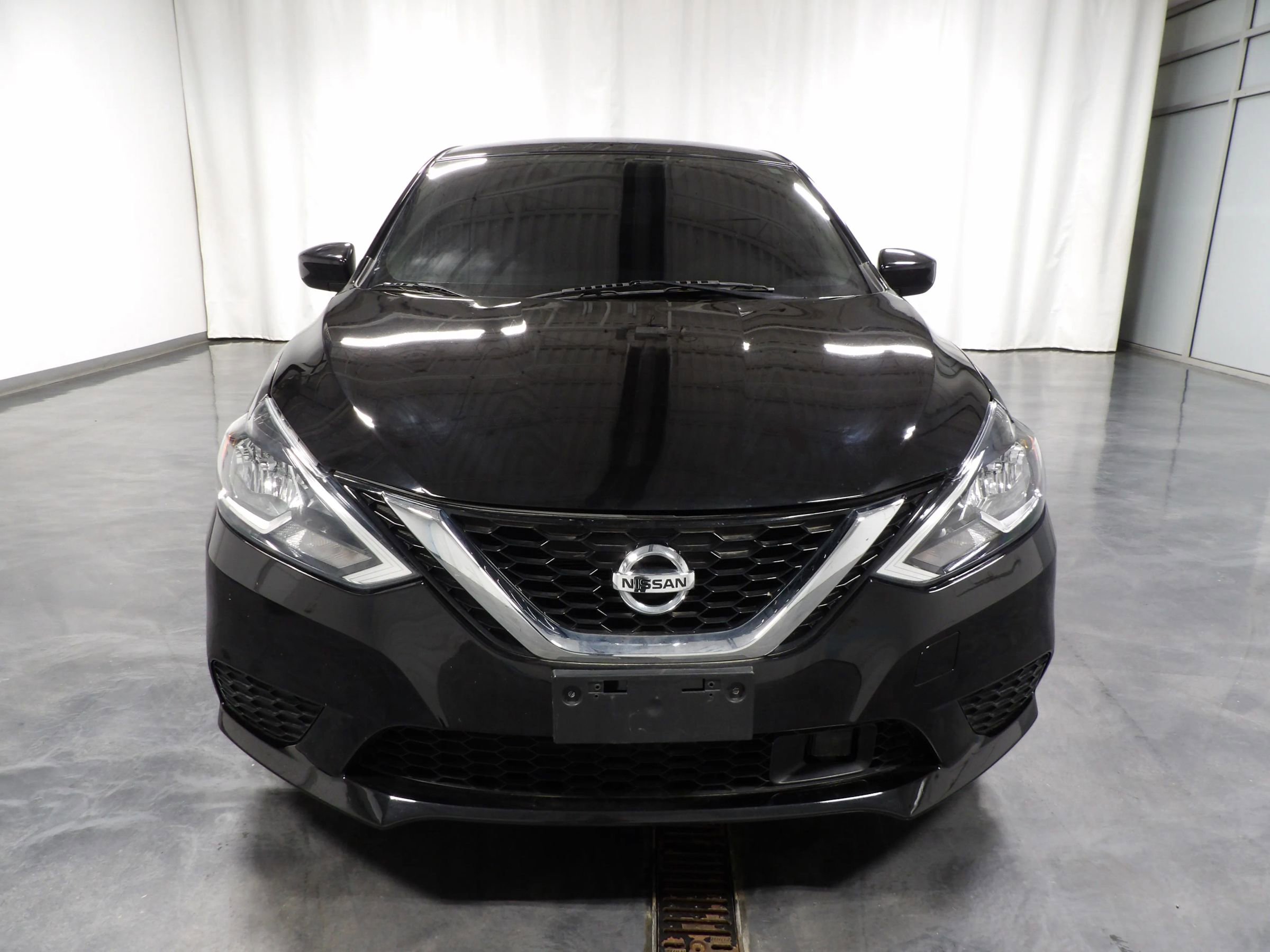 Used 2018 Nissan Sentra S w/ S Midnight Style Package FWD image 2