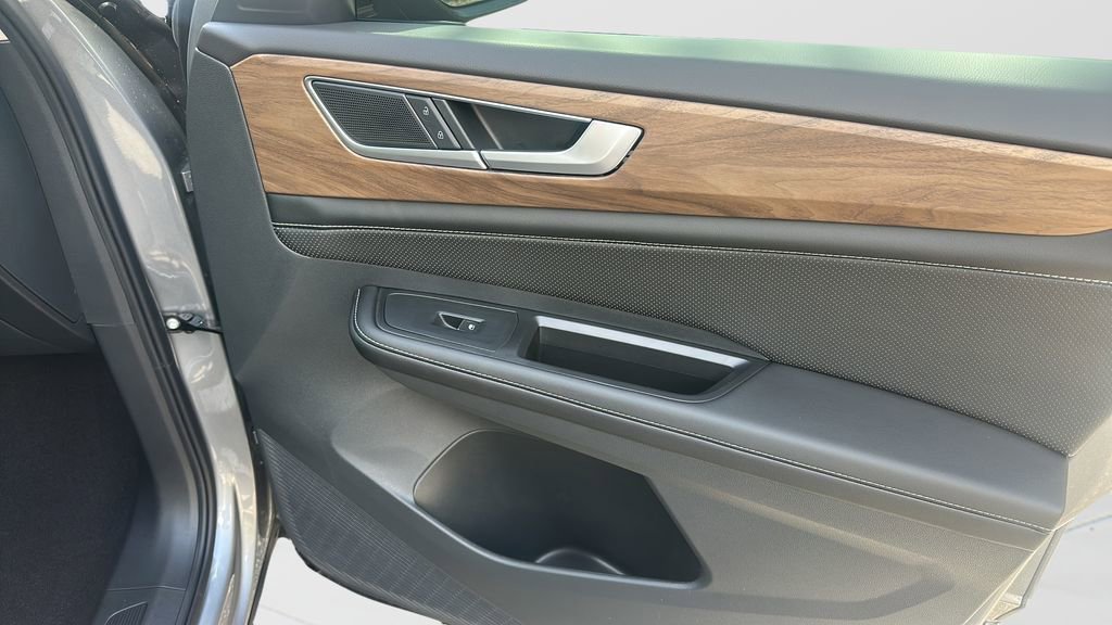 New 2026 Volkswagen Atlas SE image 15