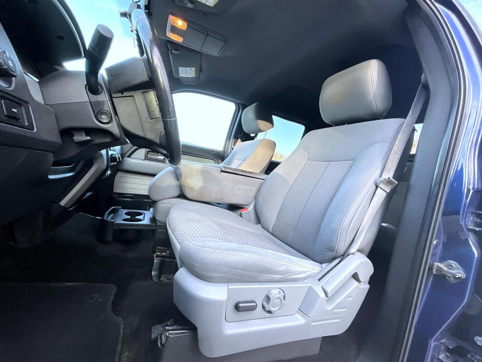 Used 2012 Ford F150 XLT w/ XLT Convenience Pkg image 11