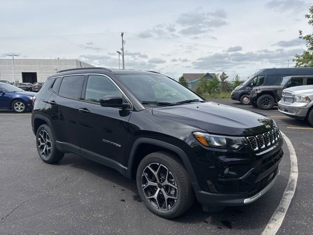 New 2025 Jeep Compass Limited image 2