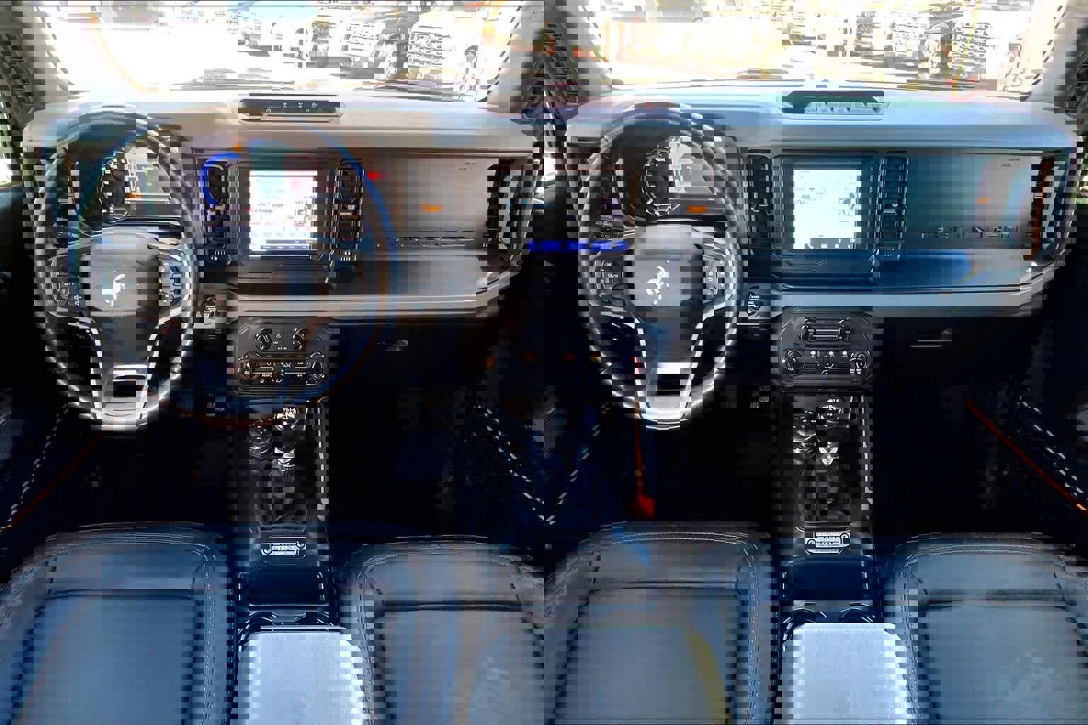 Used 2023 Ford Bronco Badlands image 16