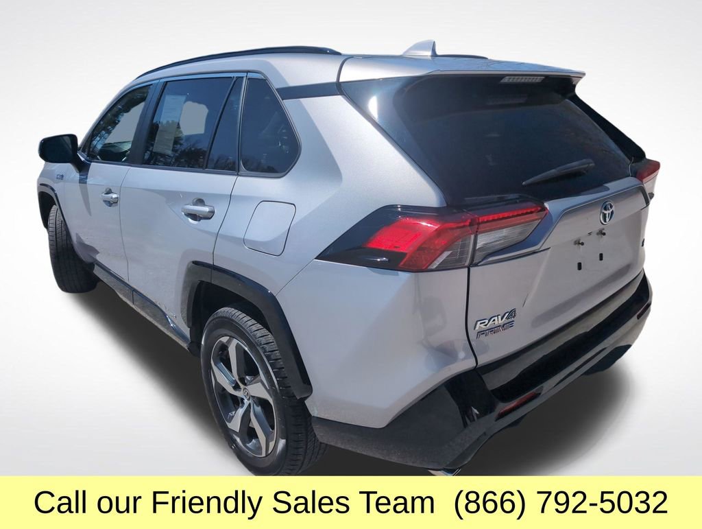 Used 2021 Toyota RAV4 SE image 3