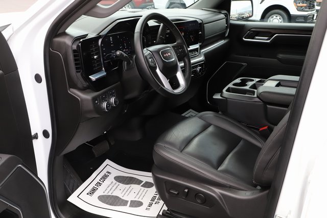 Used 2025 GMC Sierra 1500 SLT image 12