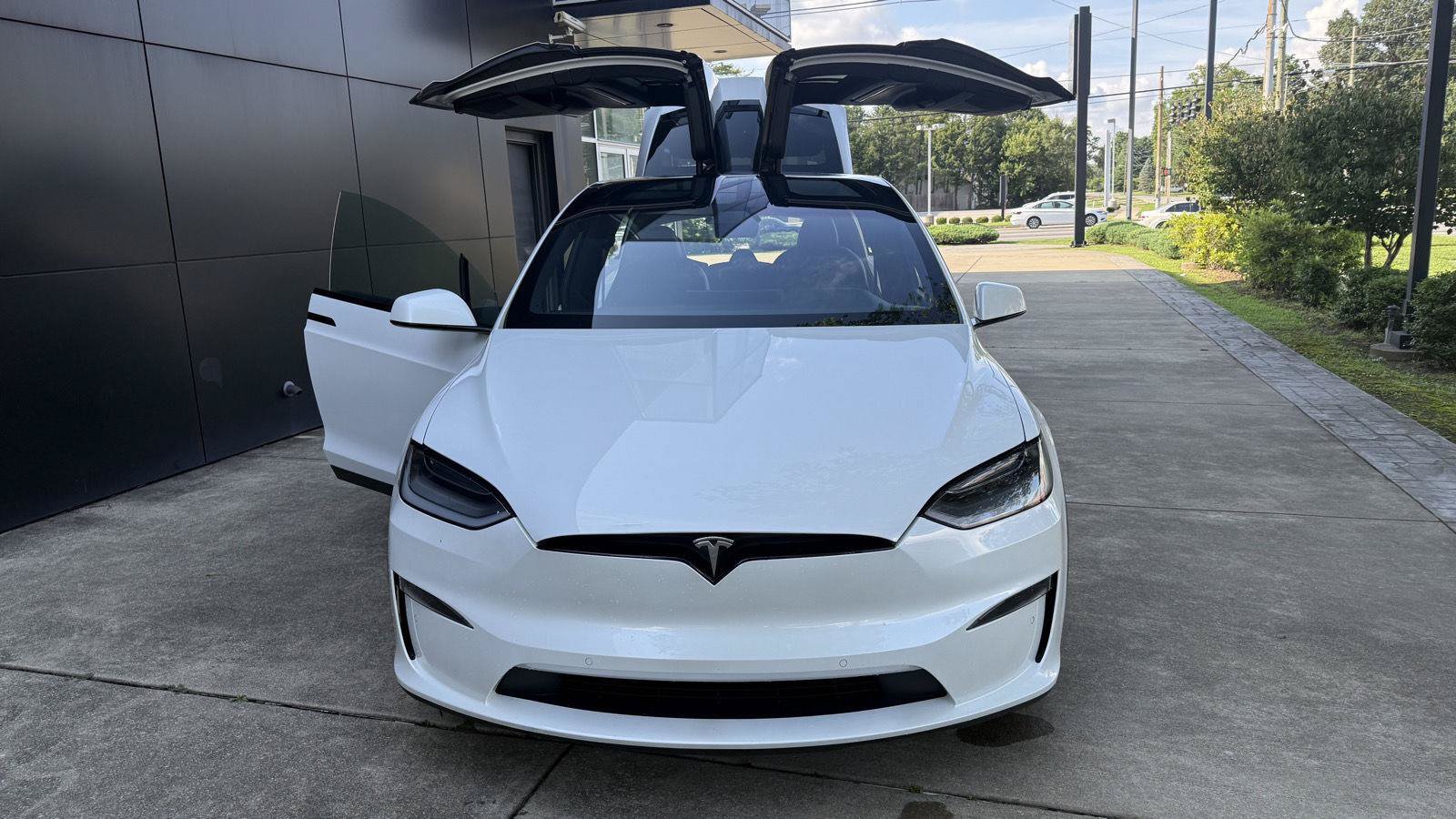 Used 2022 Tesla Model X AWD/4WD image 31