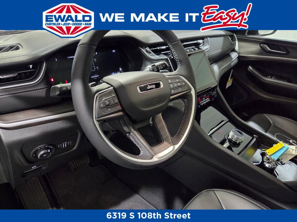 New 2025 Jeep Grand Cherokee L Limited AWD/4WD image 5
