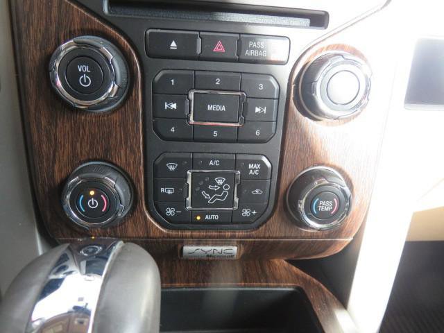Used 2013 Ford F150 Lariat w/ Luxury Equipment Group image 16