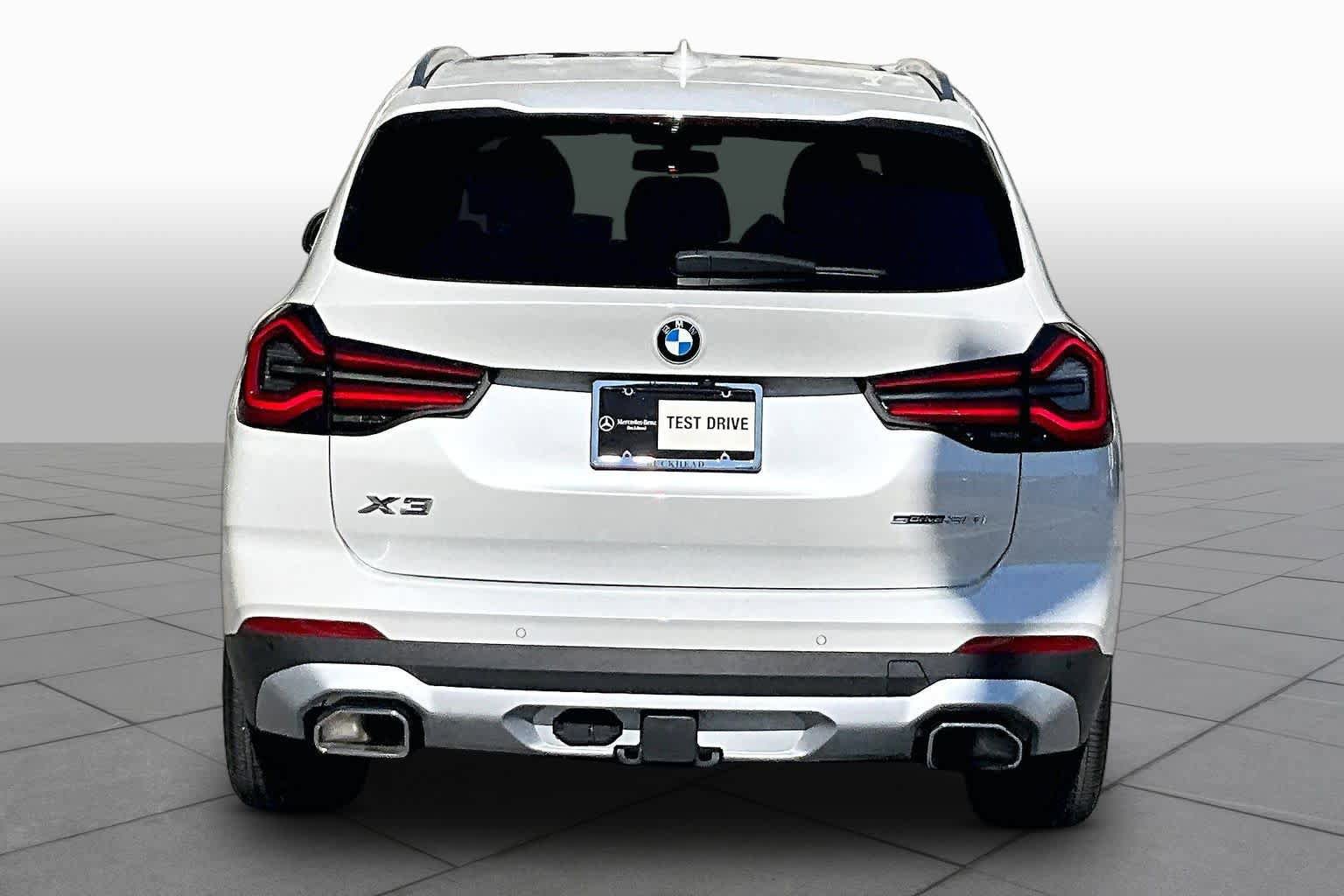 Used 2024 BMW X3 sDrive30i w/ Convenience Package RWD image 5