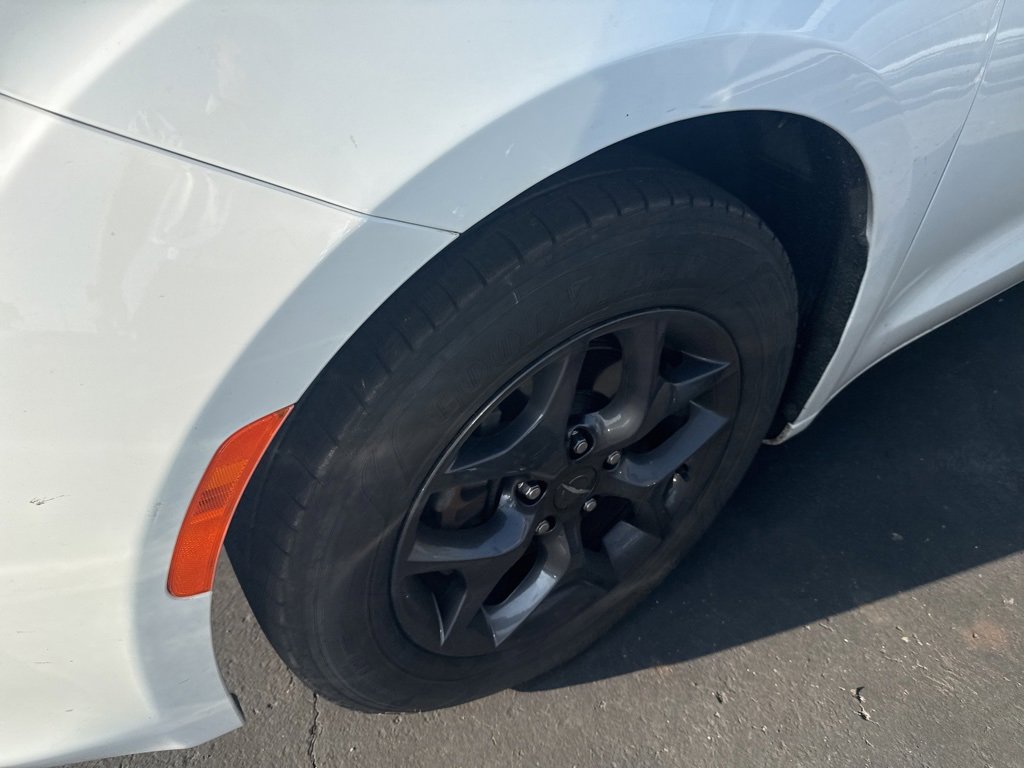 Certified 2018 Chrysler Pacifica Touring-L Plus w/ S Appearance Package image 4