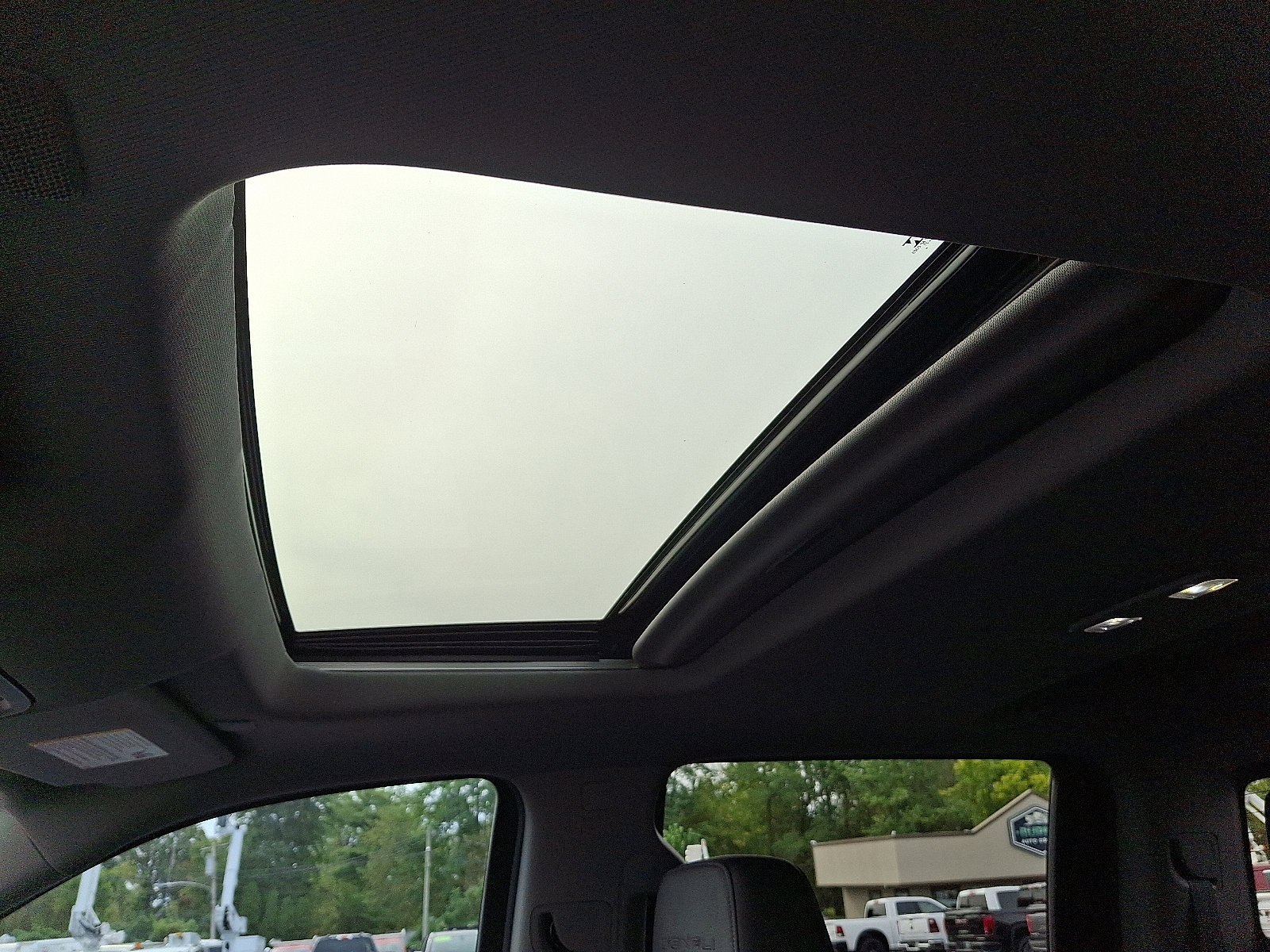 Used 2021 GMC Sierra 1500 Denali w/ Driver Alert Package II image 21