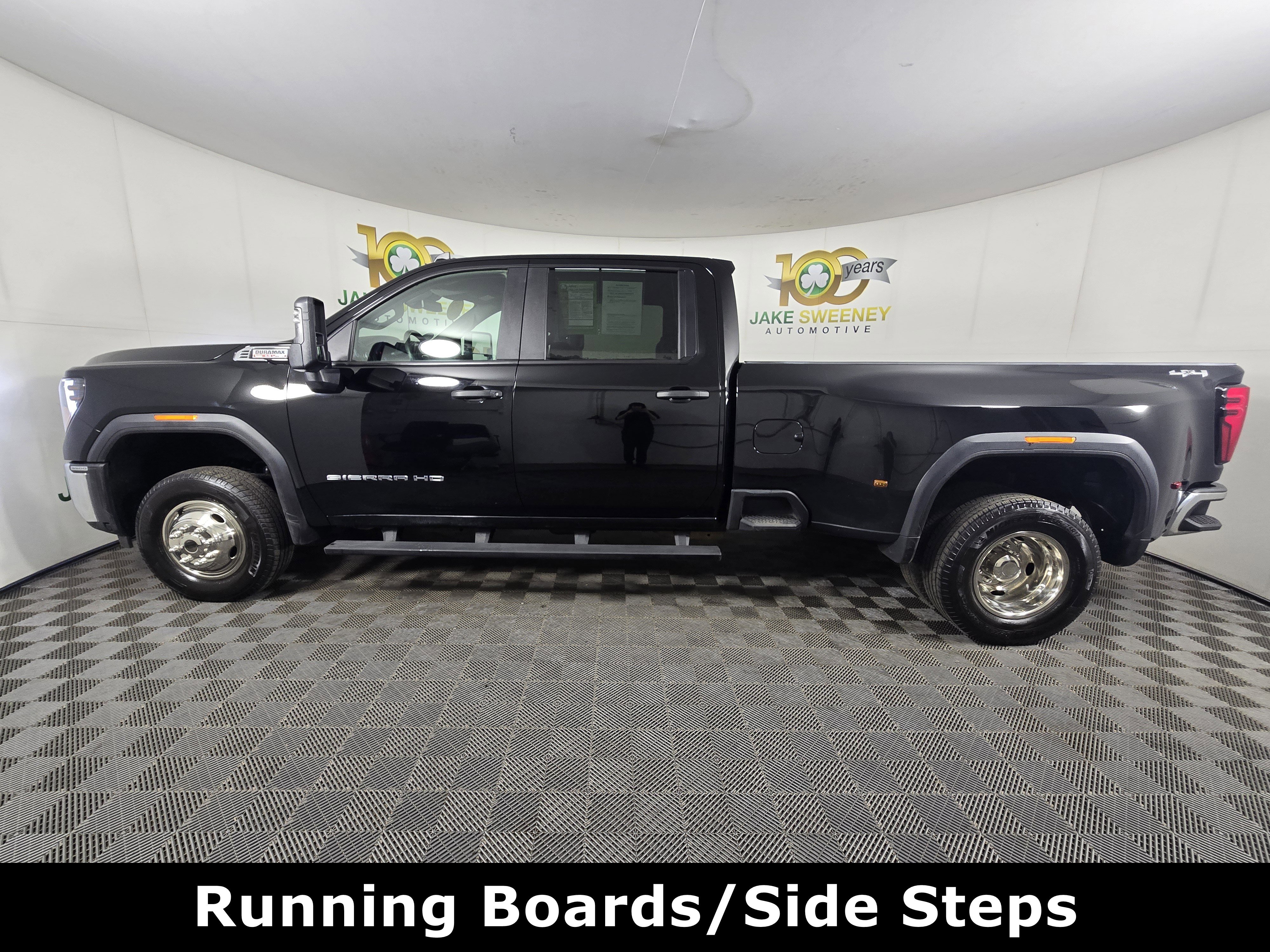 Certified 2025 GMC Sierra 3500 Pro AWD/4WD image 4
